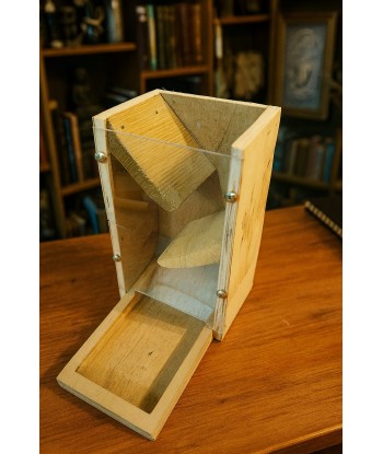 Dice Tower Artisanal